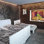 Apartment Kekmadar Vendeghaz Alsomegy *