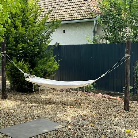 Apartamento Kékmadár Alsómégy *