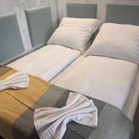 Kekmadar Vendeghaz Alsomegy Apartment